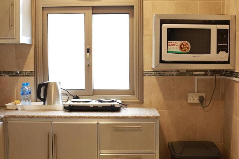 Continental Suite Salmiya Екстер'єр фото