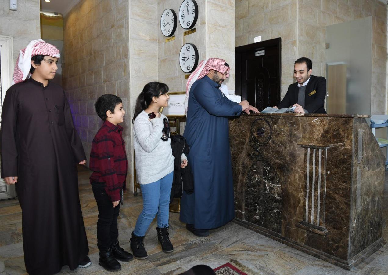 Continental Suite Salmiya Екстер'єр фото